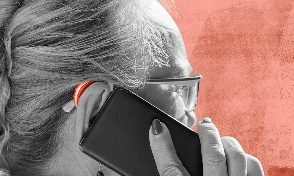 The Advantages of Smartphone-Compatible Hearing Aids